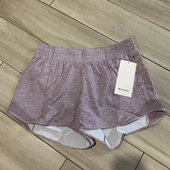 Lululemon Hotty Hot HR Short 4” tall - Picture 7 of 7